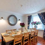 5 Bed In Oc-81390 Ferienhaus